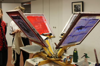 Textiellab in het teken van zeefdruk - click for large version